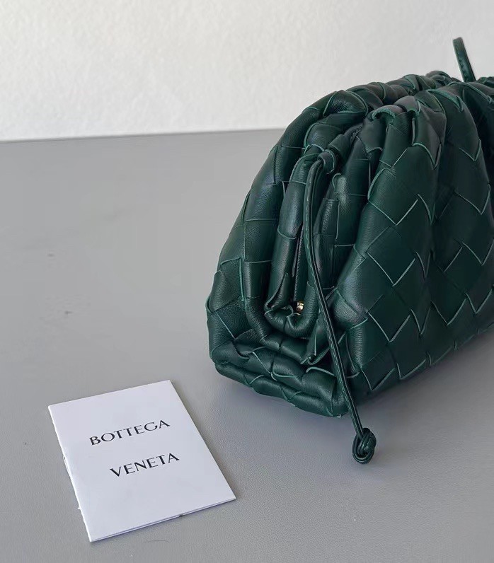 bo*te*ga Ve*ne*ta mini pouch in raintree intrecciato lambskin