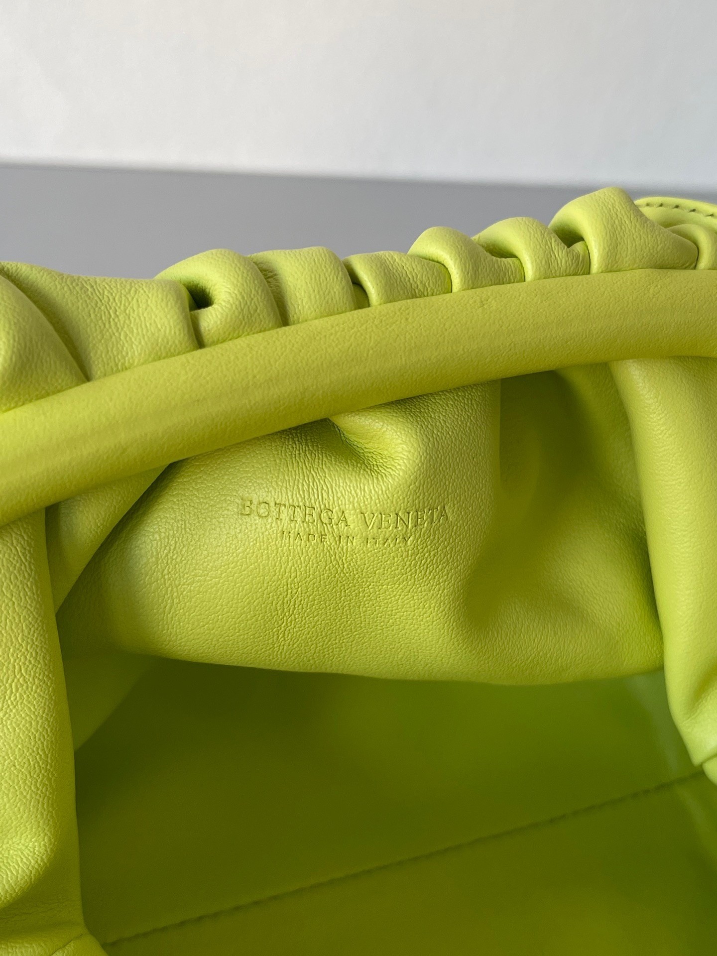 bo*te*ga Ve*ne*ta mini pouch bag in kiwi calfskin