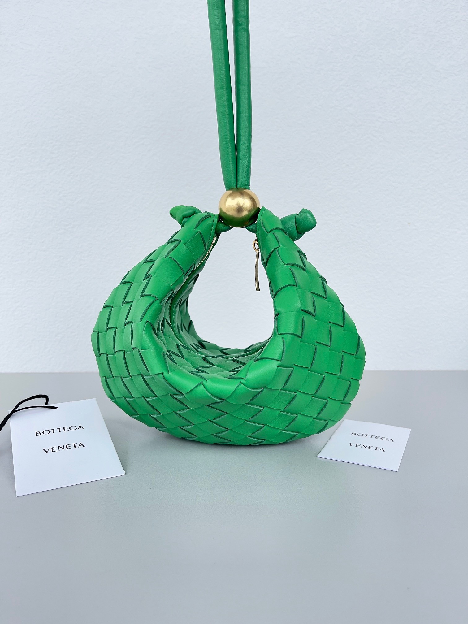 bo*te*ga Ve*ne*ta turn bag in green intrecciato lambskin