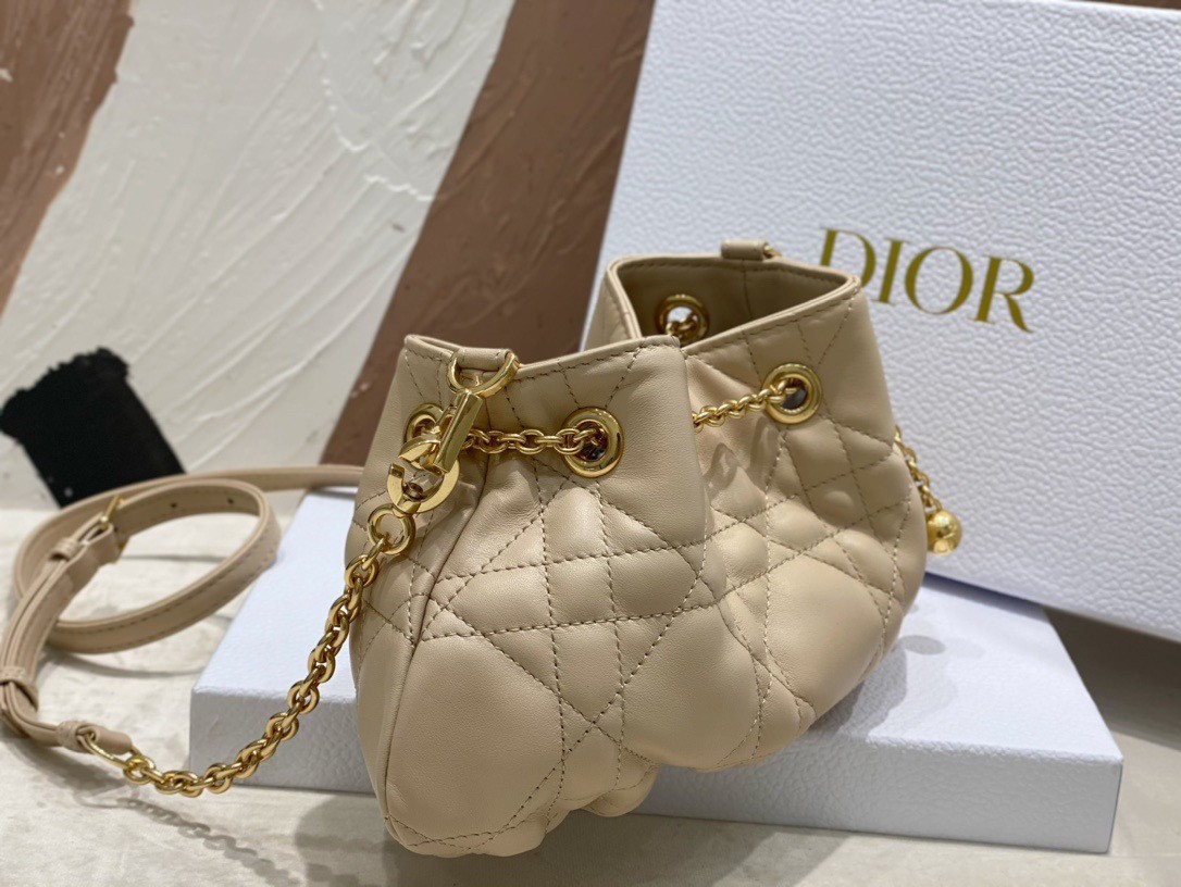 D*or ammi small bag in sand pink macrocannage lambskin