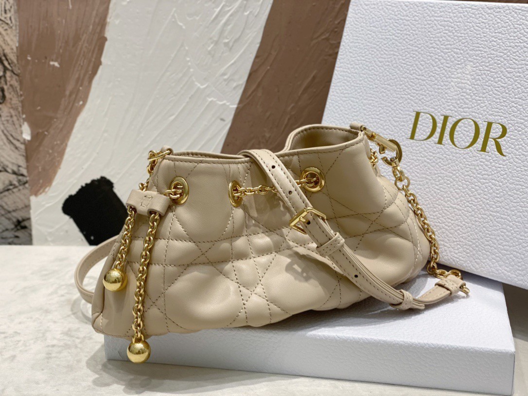 D*or ammi small bag in sand pink macrocannage lambskin