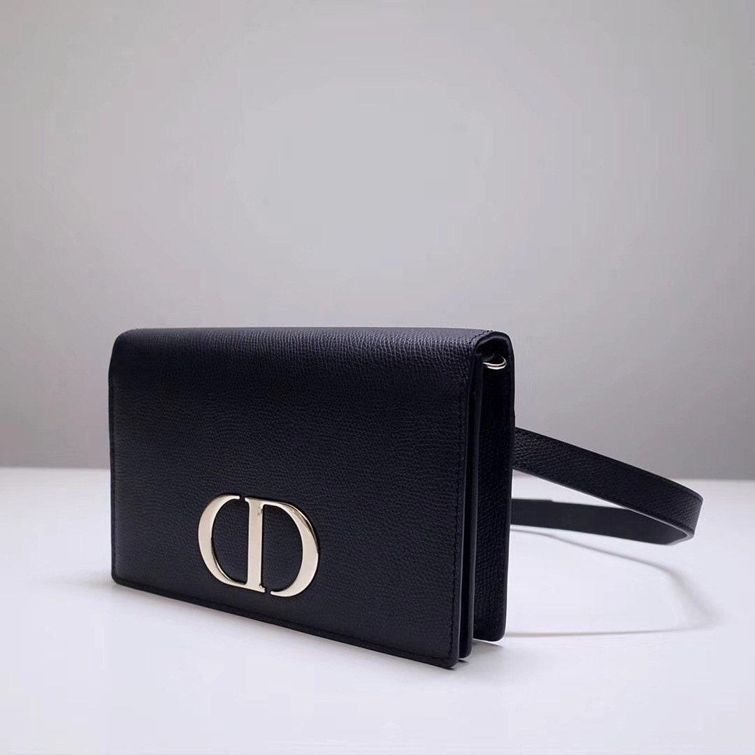 D*or 30 montaigne 2 in 1 belt bag in black calfskin