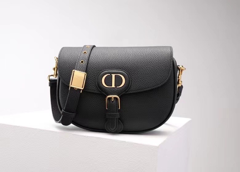 D*or medium bobby bag in black grained calfskin