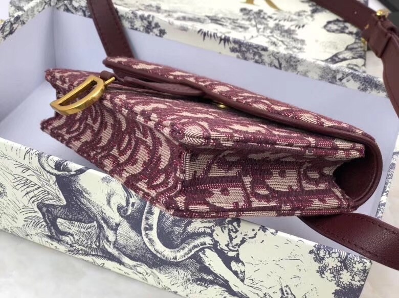 D*or bordeaux oblique saddle belt bag