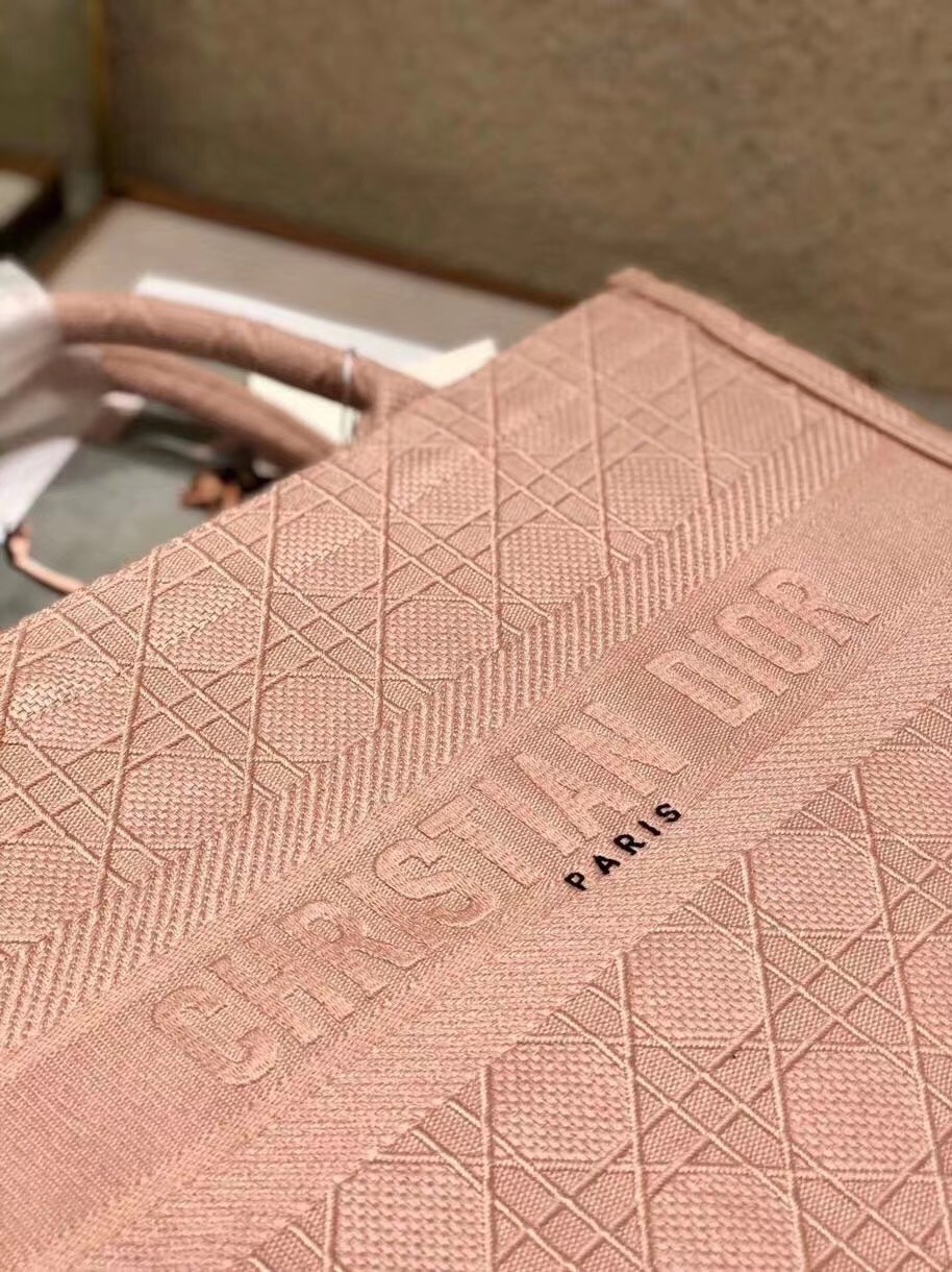 D*or small book tote bag in pink cannage embroidery