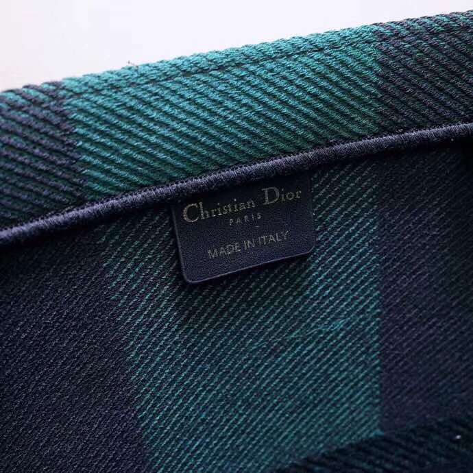 D*or book tote bag in green/black check embroidered canvas