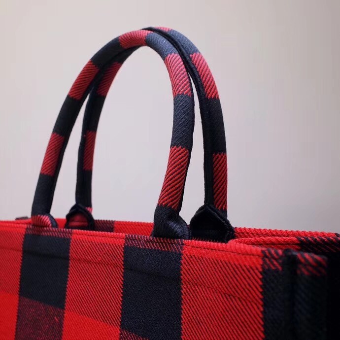 D*or book tote bag in red/black check embroidered canvas