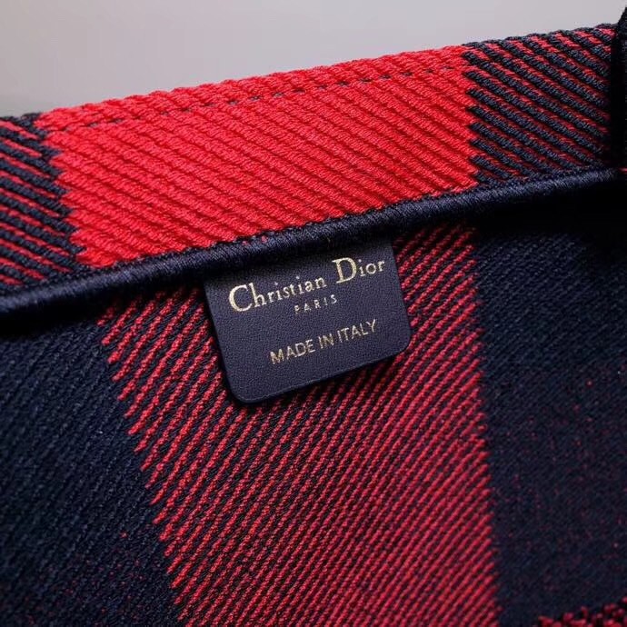 D*or book tote bag in red/black check embroidered canvas