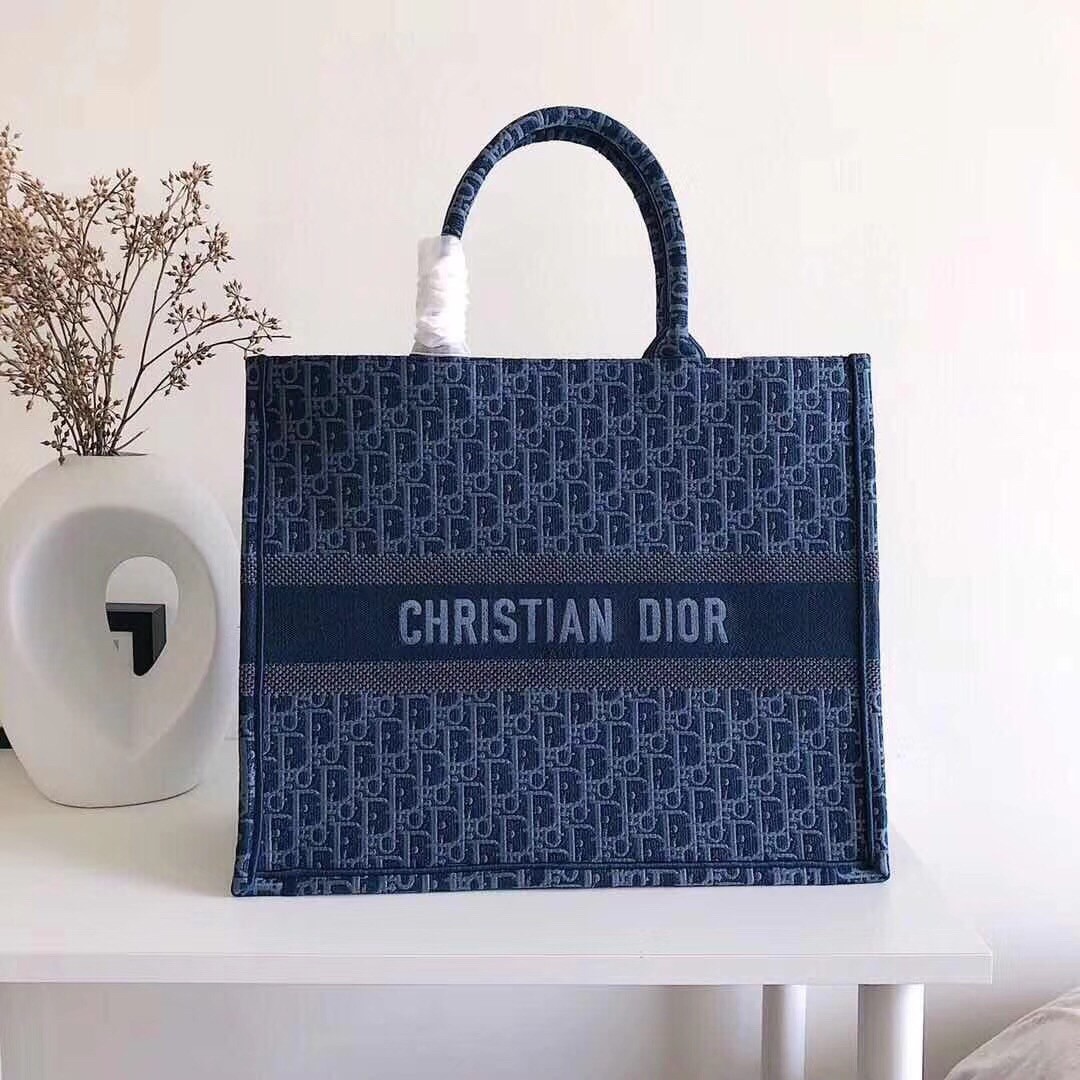 D*or book tote bag in denim blue oblique canvas