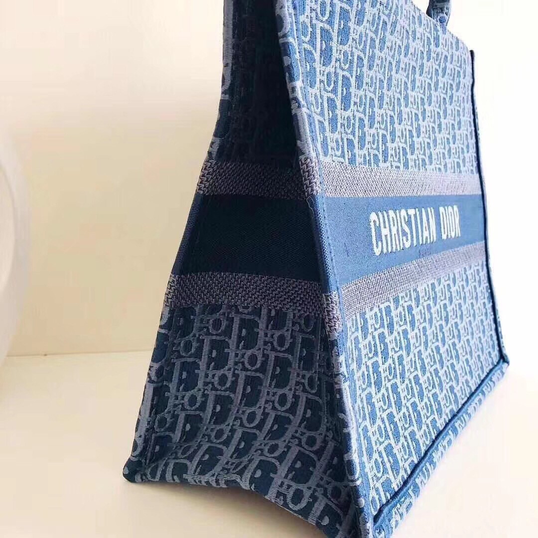 D*or book tote bag in denim blue oblique canvas