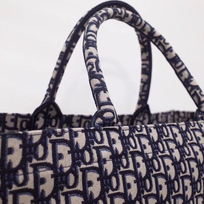 D*or book tote bag in blue oblique canvas