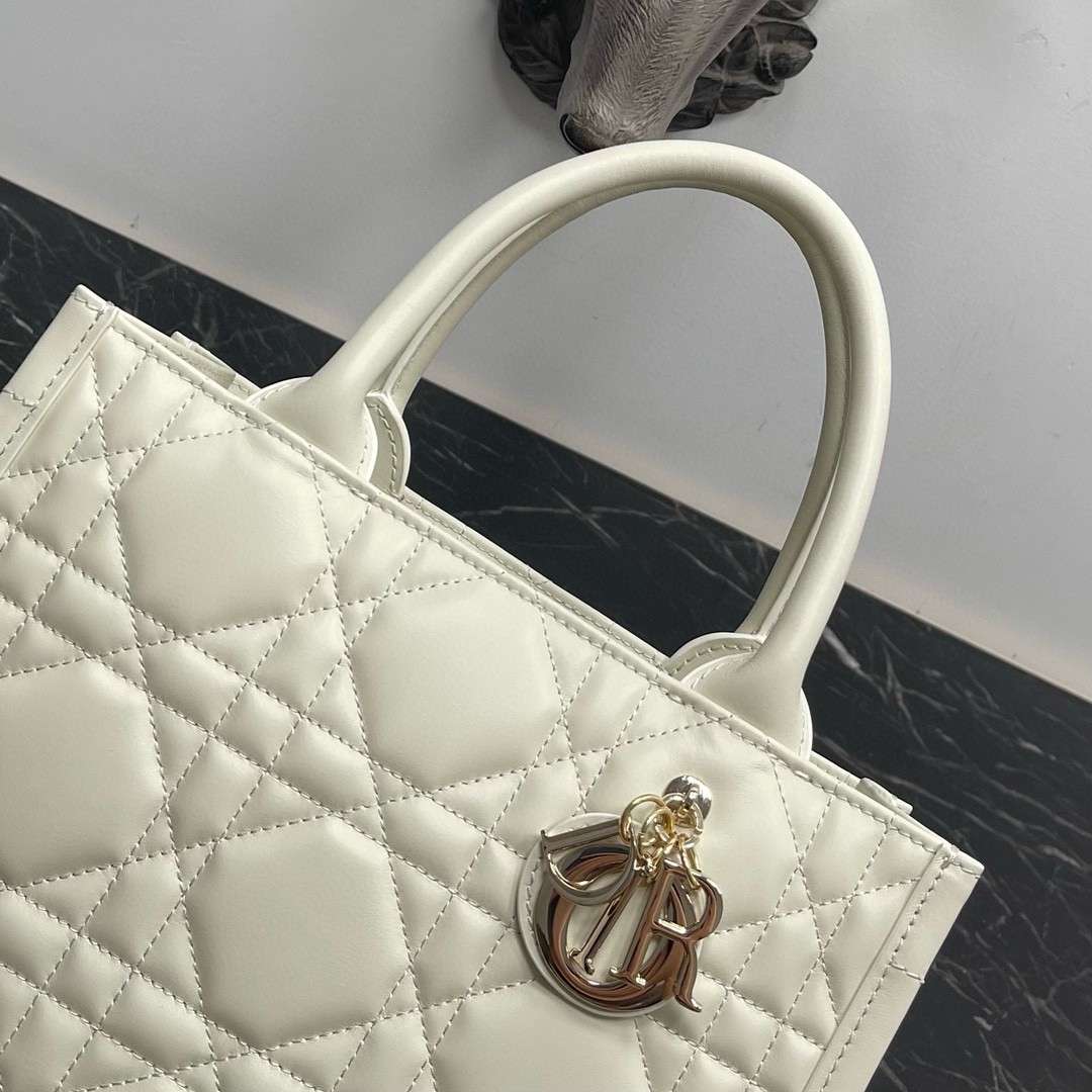 D*or small book tote bag with strap in white macrocannage calfskin