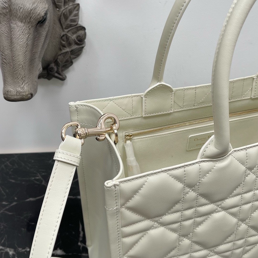 D*or medium book tote bag with strap in white macrocannage calfskin
