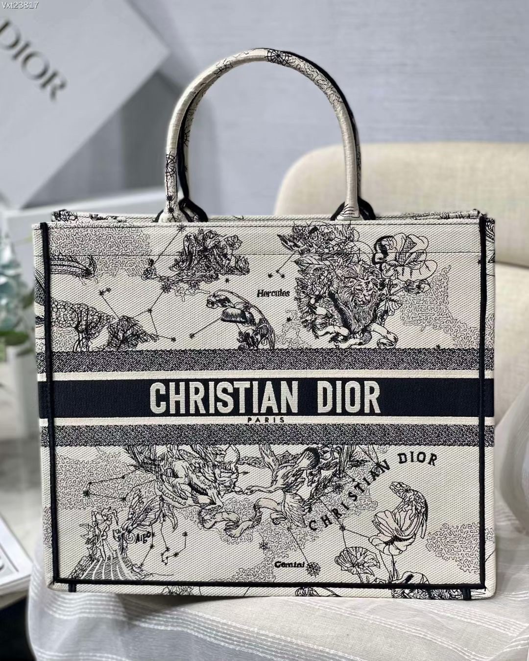 D*or large book tote bag in white toile de jouy zodiac embroidery