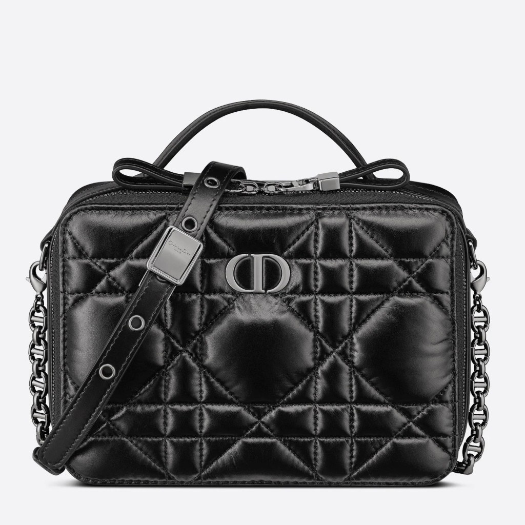 D*or caro box bag with chain in black macrocannage calfskin