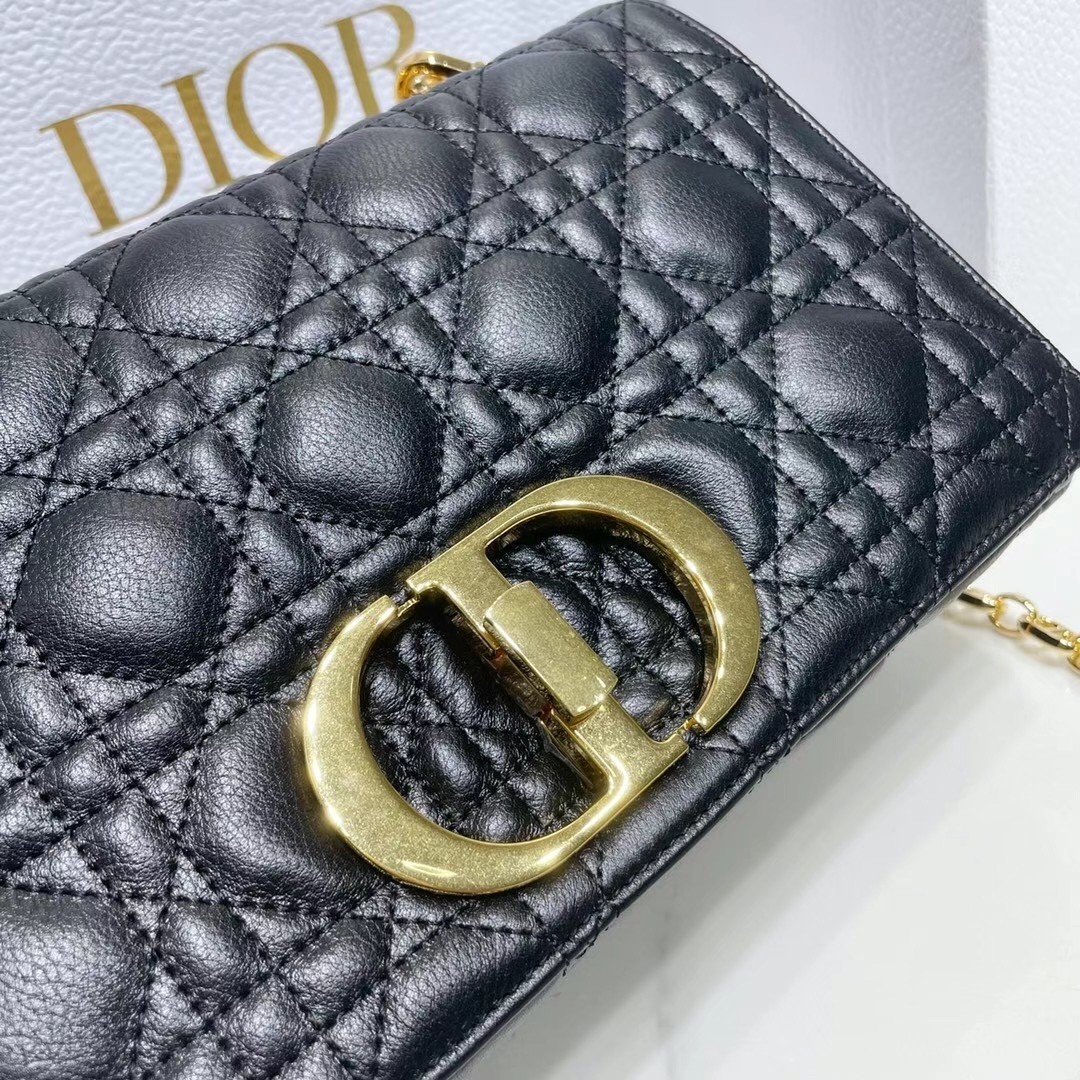 D*or caro medium bag in black cannage calfskin