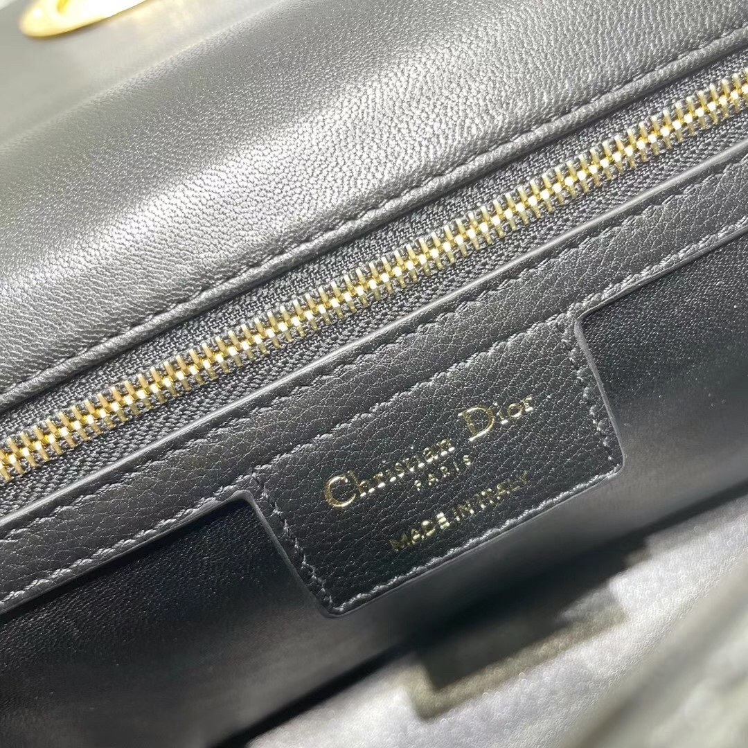D*or caro medium bag in black cannage calfskin