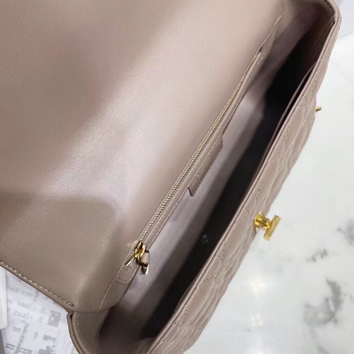 D*or caro medium bag in taupe cannage calfskin