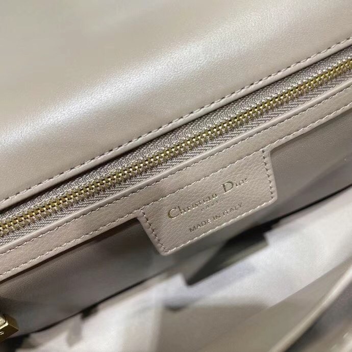 D*or caro medium bag in taupe cannage calfskin