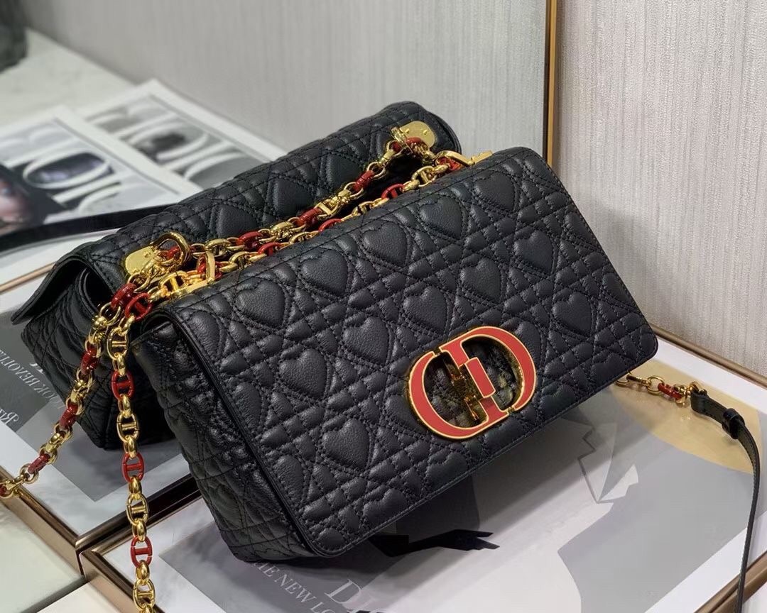 D*or medium D*oramour caro black bag with heart motif