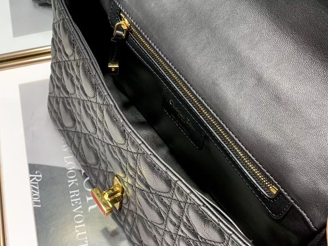 D*or medium D*oramour caro black bag with heart motif