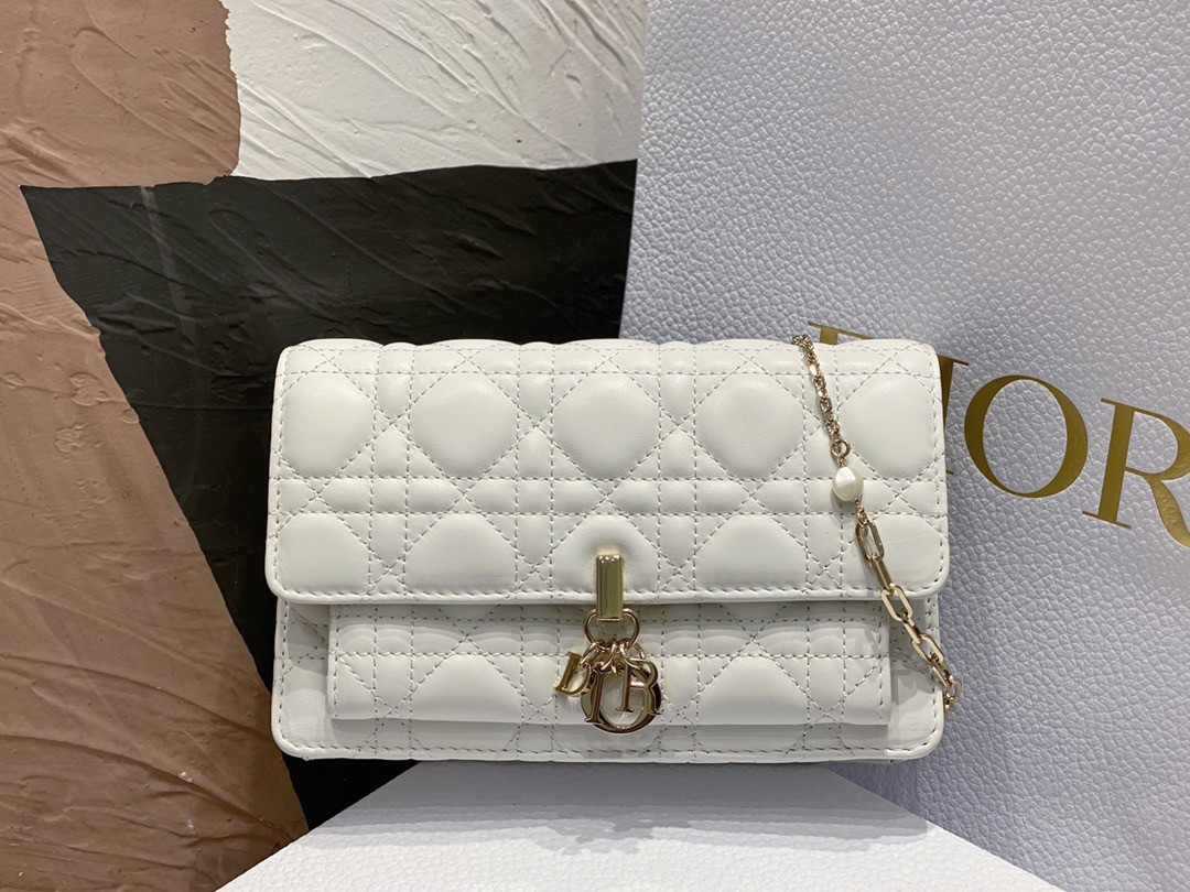 D*or lady D*or chain pouch in white cannage lambskin
