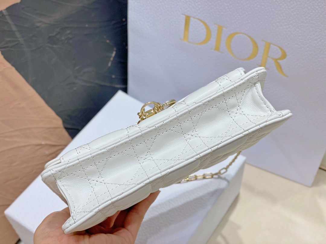 D*or lady D*or chain pouch in white cannage lambskin