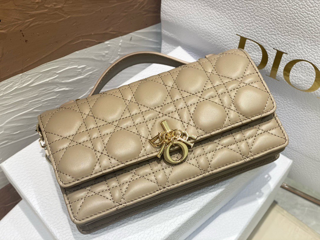 D*or miss D*or mini bag in beige cannage lambskin