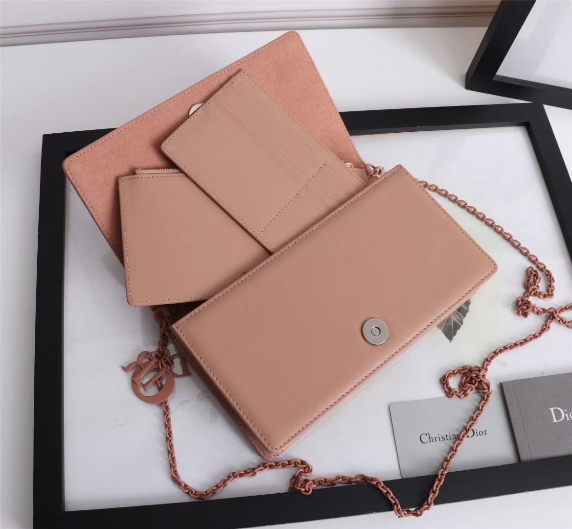 D*or lady D*or pouch in poudre diamond calfskin
