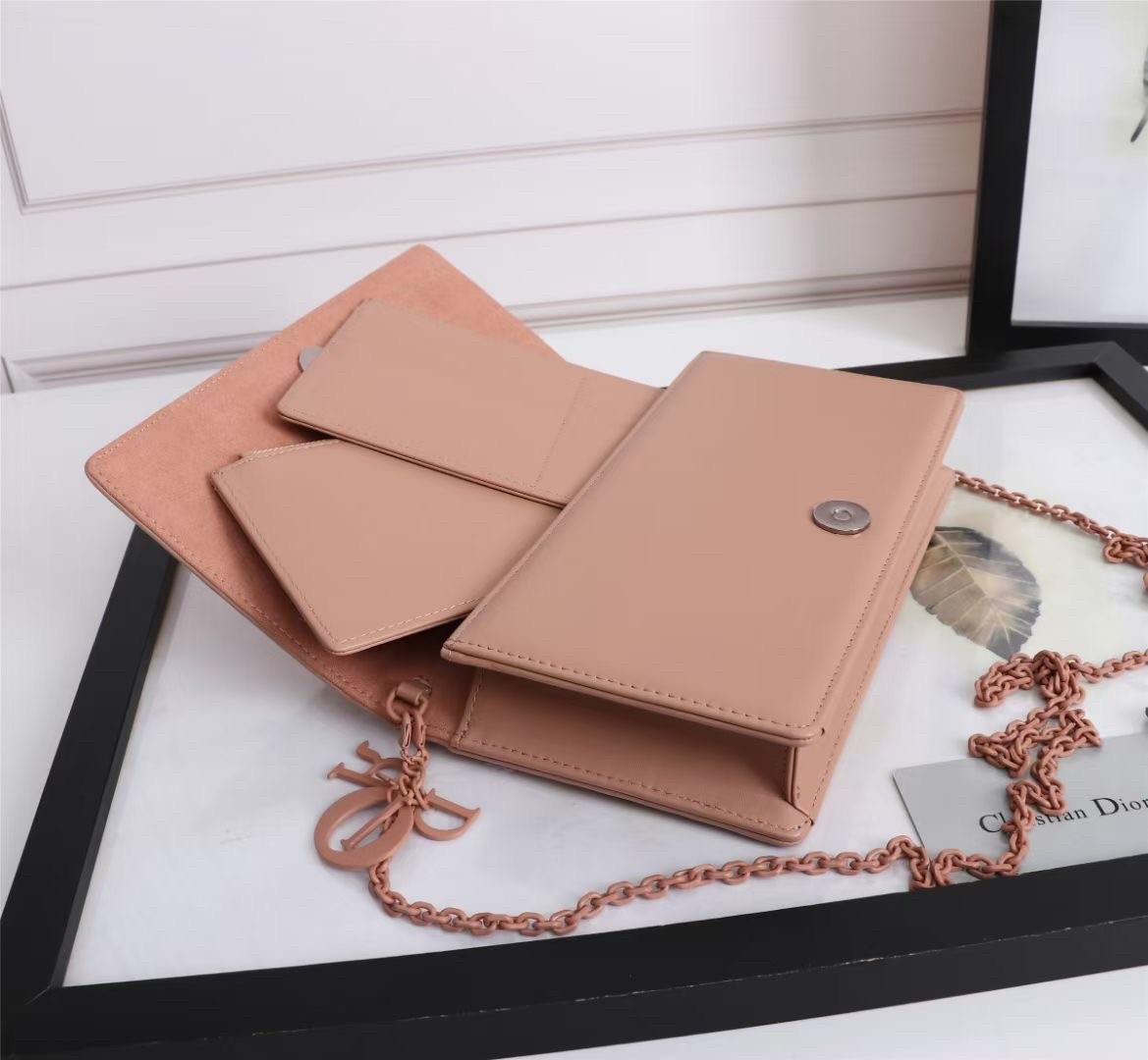 D*or lady D*or pouch in poudre diamond calfskin
