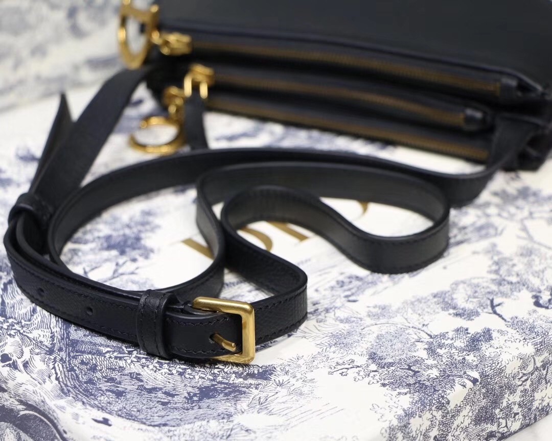 D*or saddle trio pouch with strap in black calfskin