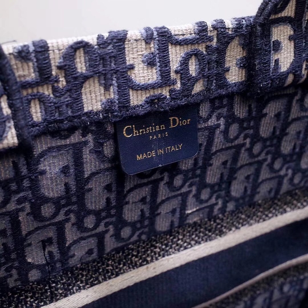 D*or catherine tote bag in blue D*or oblique canvas