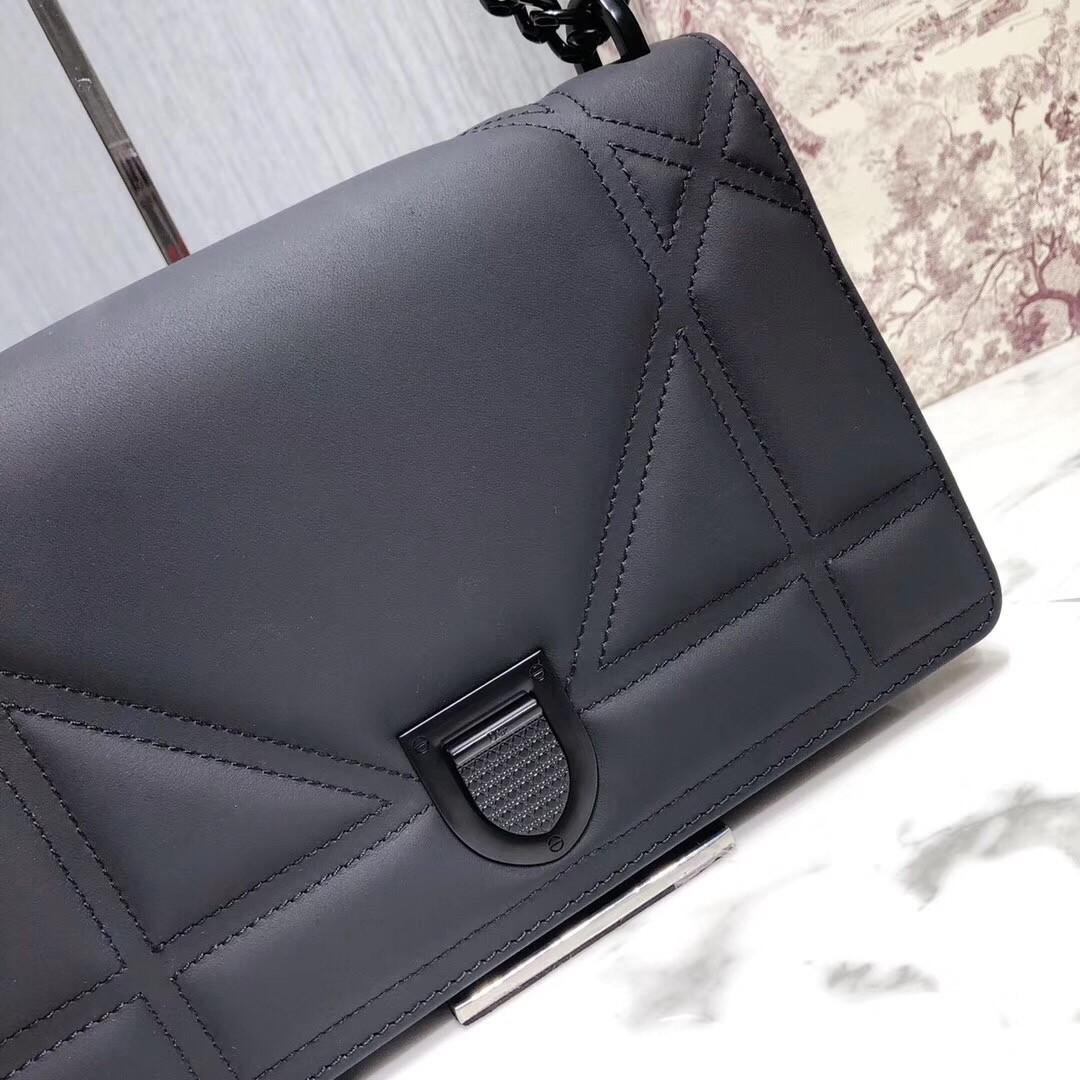 D*or so black D*orama ultra-matte bag