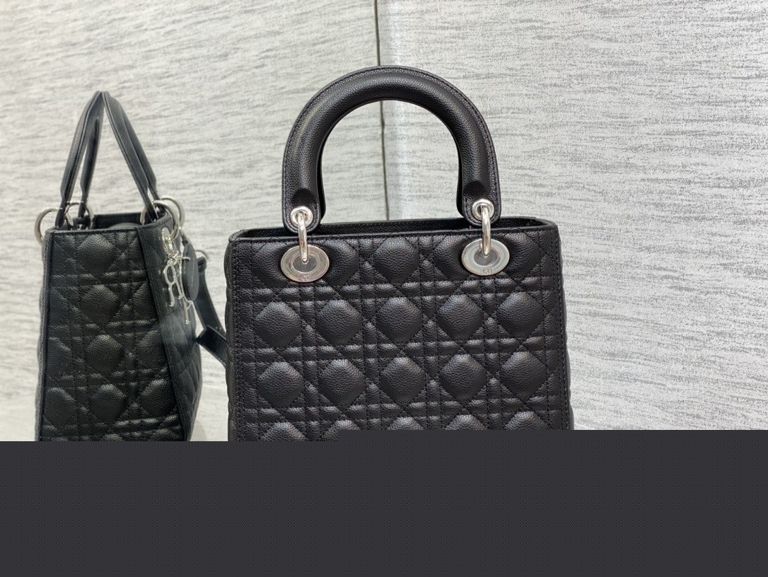 D*or lady D*or medium bag in black grained calfskin