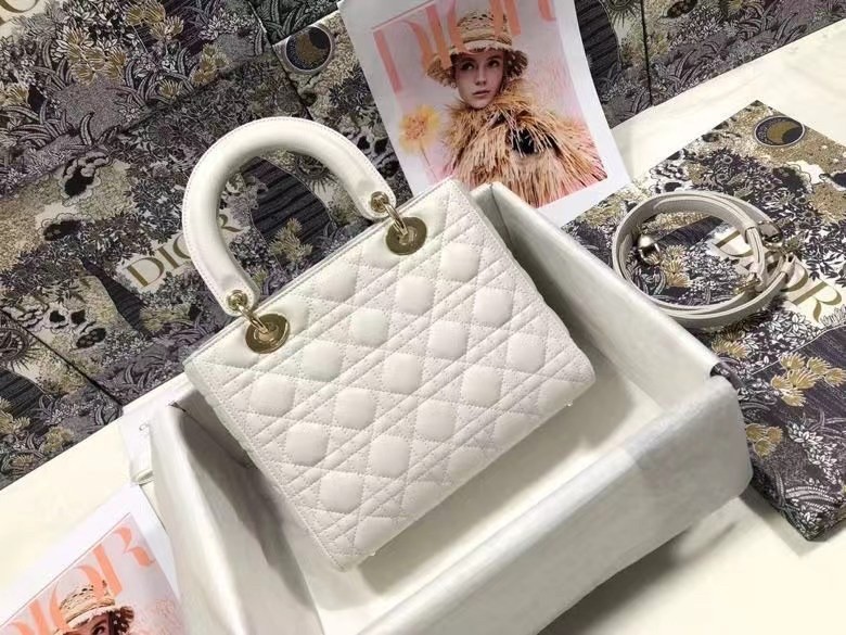 D*or medium lady D*or bag in white cannage lambskin