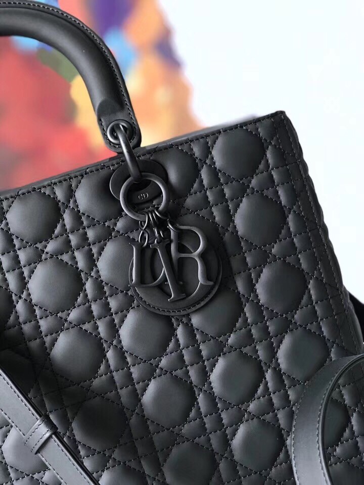D*or large lady D*or ultra-matte so black bag