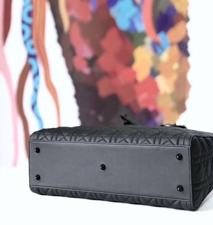 D*or large lady D*or ultra-matte so black bag