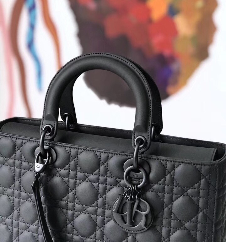D*or large lady D*or ultra-matte so black bag