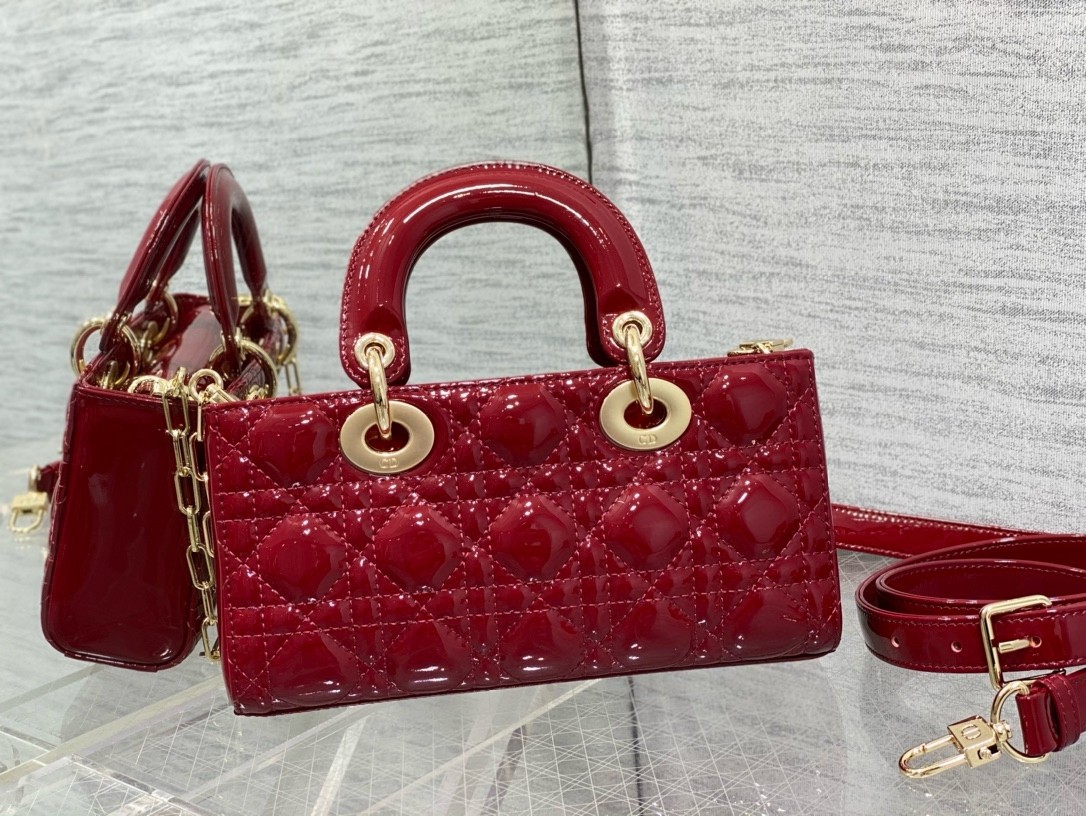 D*or lady d-joy small bag in red patent calfskin