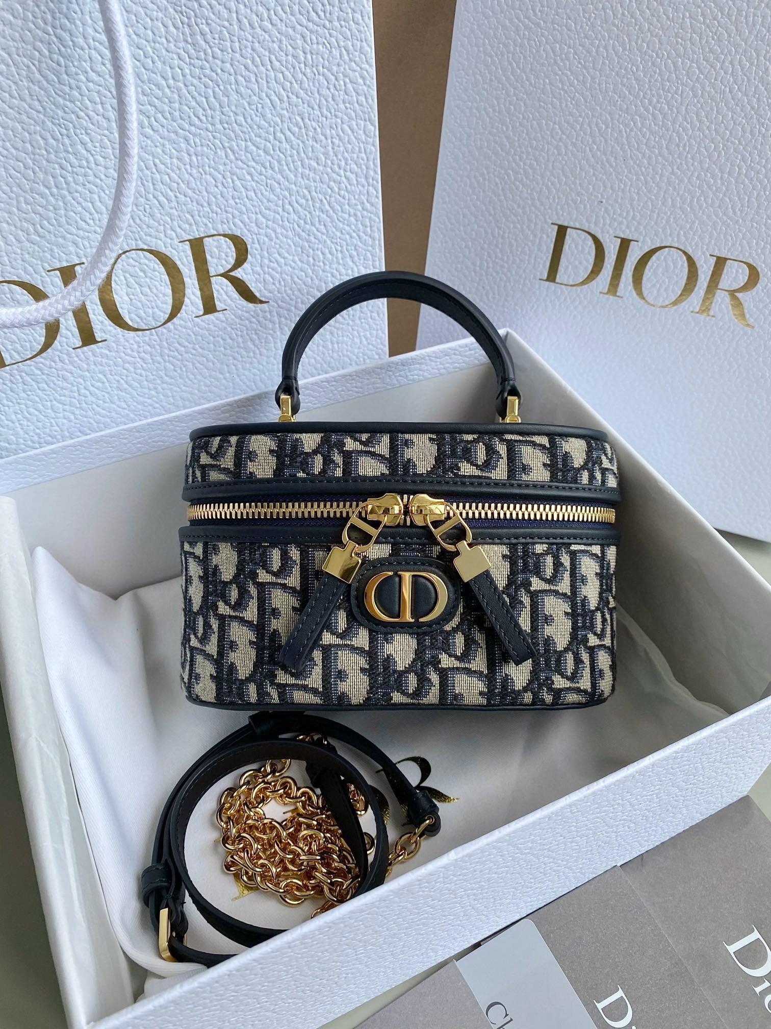 D*or 30 montaigne mini vanity case in blue oblique jacquard
