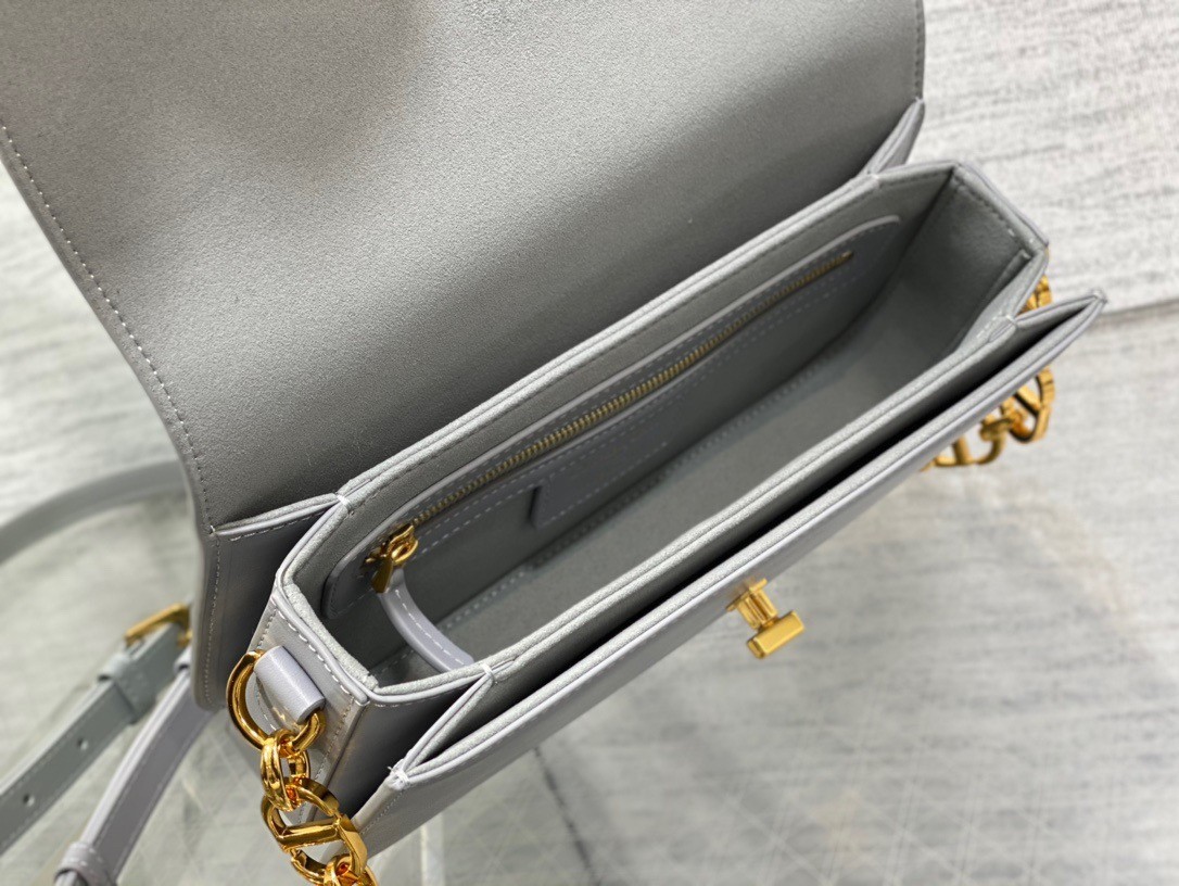 D*or 30 montaigne avenue bag in grey box calfskin