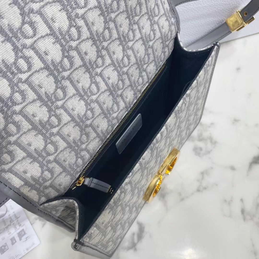 D*or 30 montaigne bag in grey oblique jacquard canvas