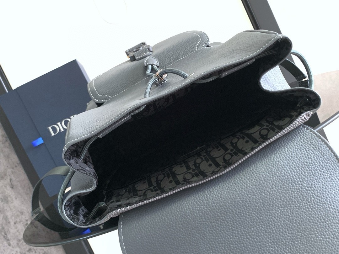 D*or saddle backpack with flap in grey grained calfskin