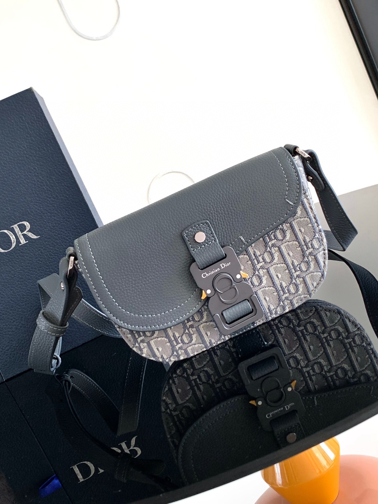 D*or mini saddle messenger bag in grey oblique jacquard and calfskin