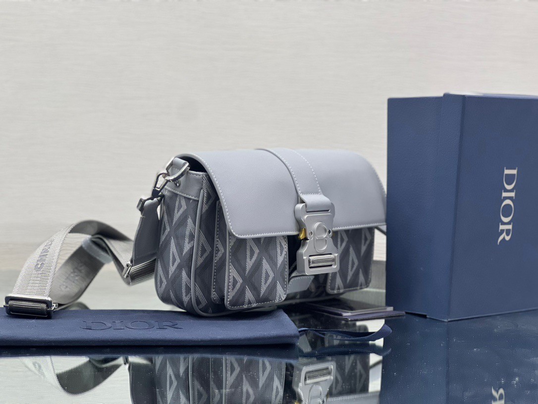 D*or hit the road messenger bag in gray cd diamond canvas