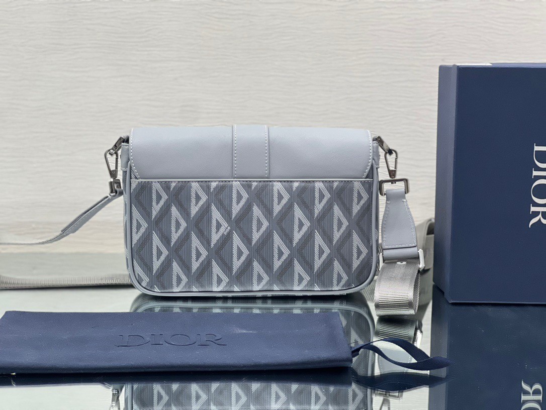 D*or hit the road messenger bag in gray cd diamond canvas