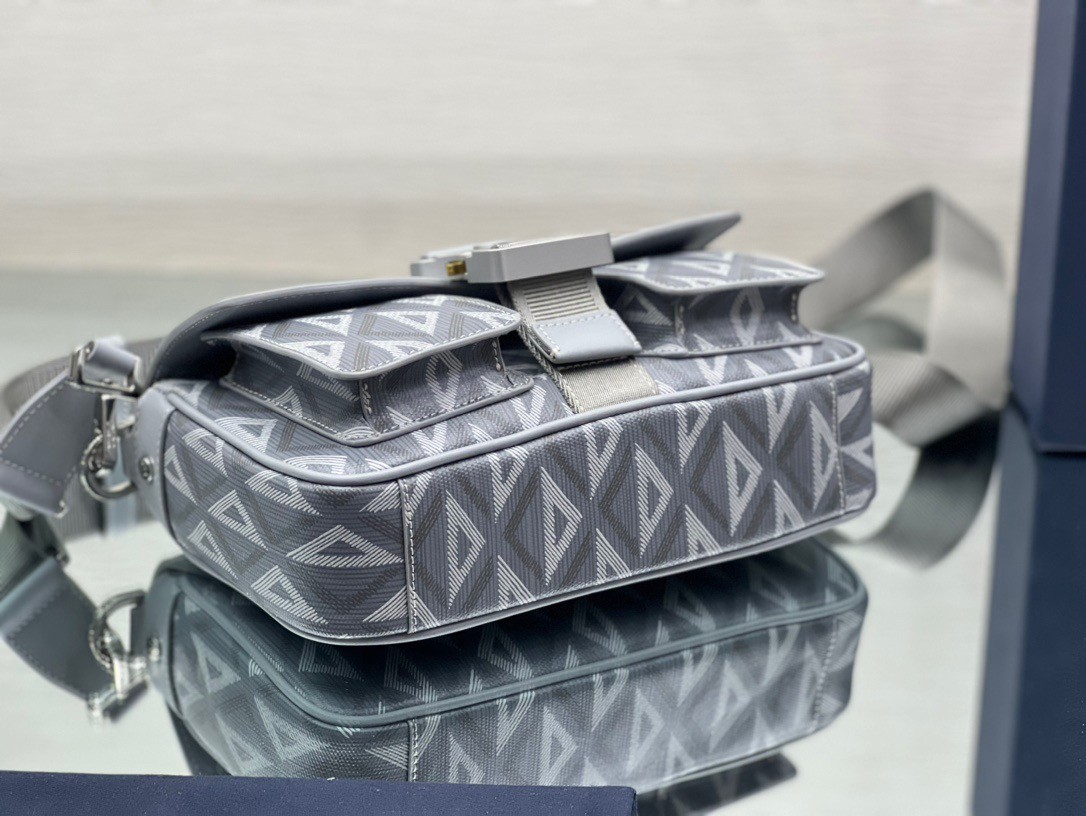 D*or hit the road messenger bag in gray cd diamond canvas