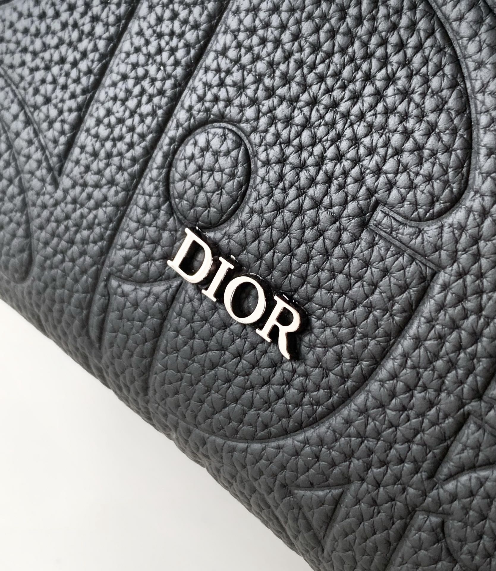 D*or rider 2.0 zipped messenger bag in black gravity leather