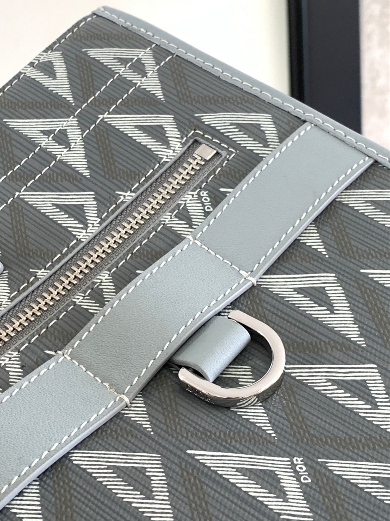 D*or safari tote bag in grey cd diamond canvas