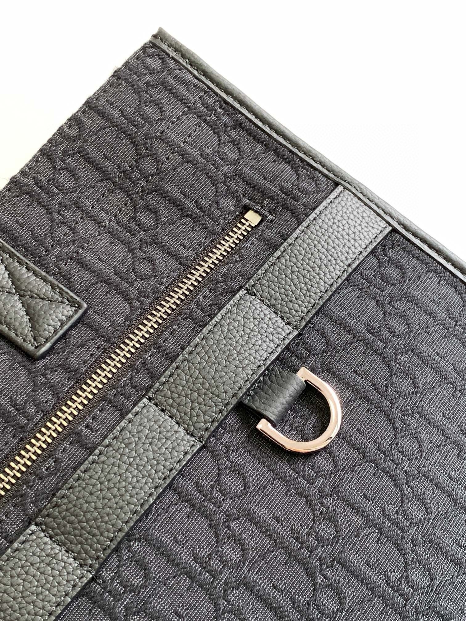 D*or safari tote bag in black D*or oblique jacquard